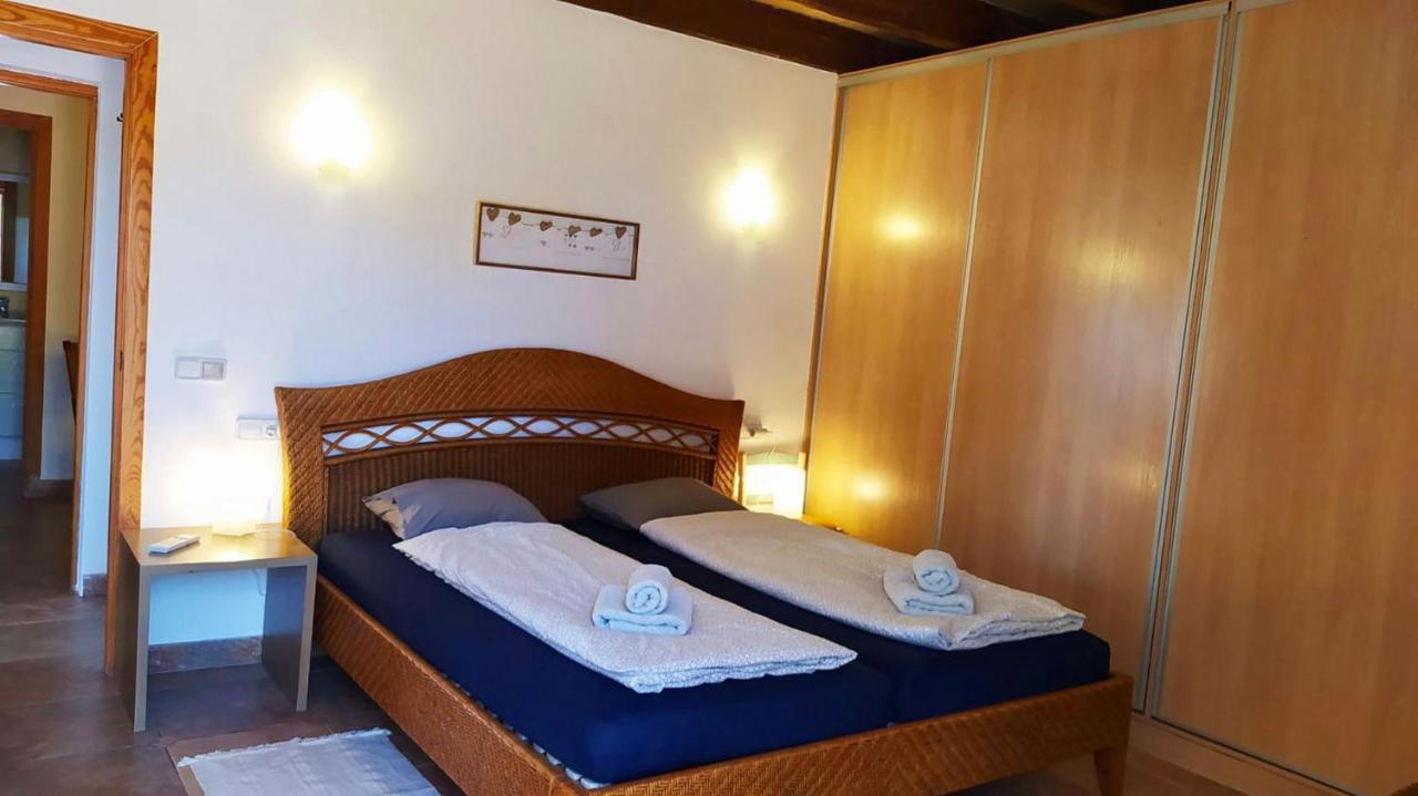 Finca Es Velar Santanyí Buitenkant foto