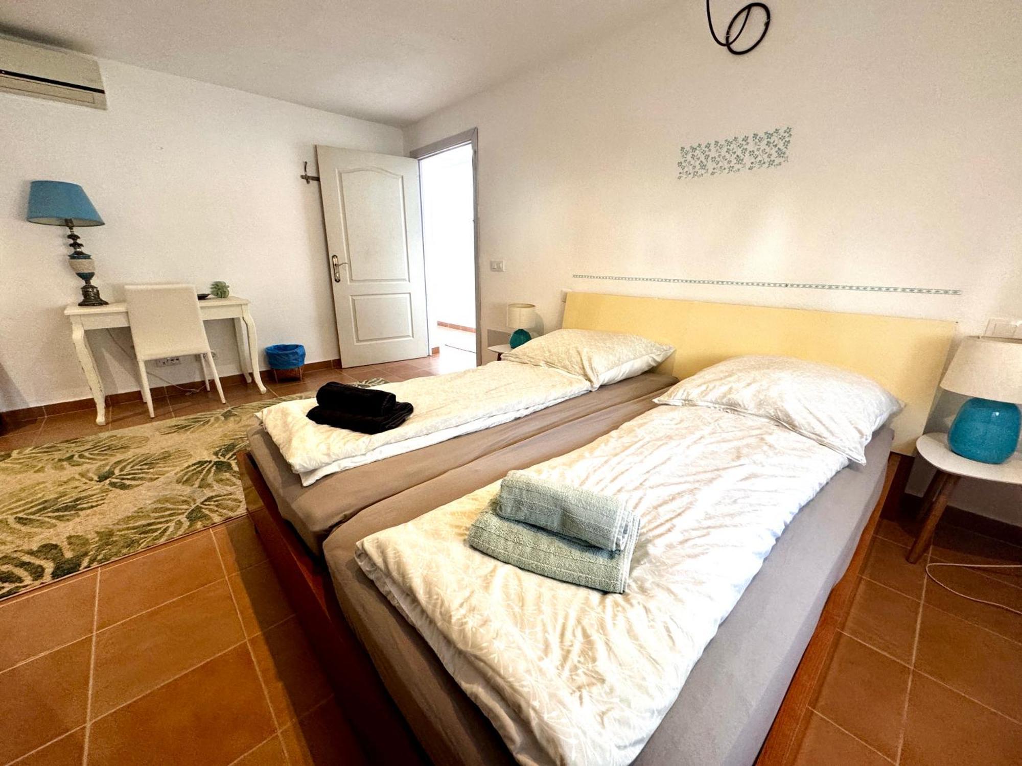 Finca Es Velar Santanyí Buitenkant foto